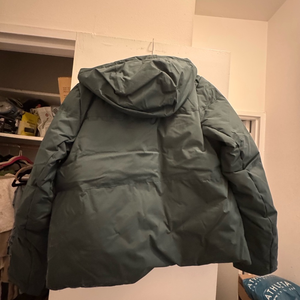 Helly Hansen Nora Short Puffy Ski Jacket - Picture 2 of 8